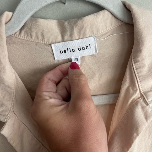 Bella Dahl Short Sleeve Tencel Button Down - Picture 3 of 6